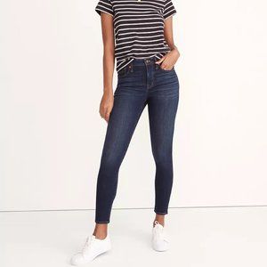9" Mid-Rise Skinny Jeans in Blayton Wash NWT